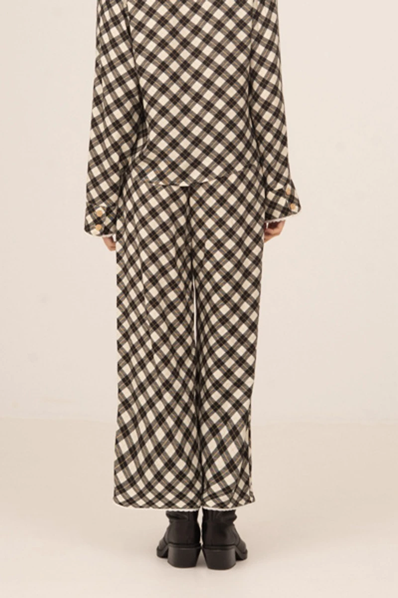 Carmen Says Classic Betty  Geometric Print Pants