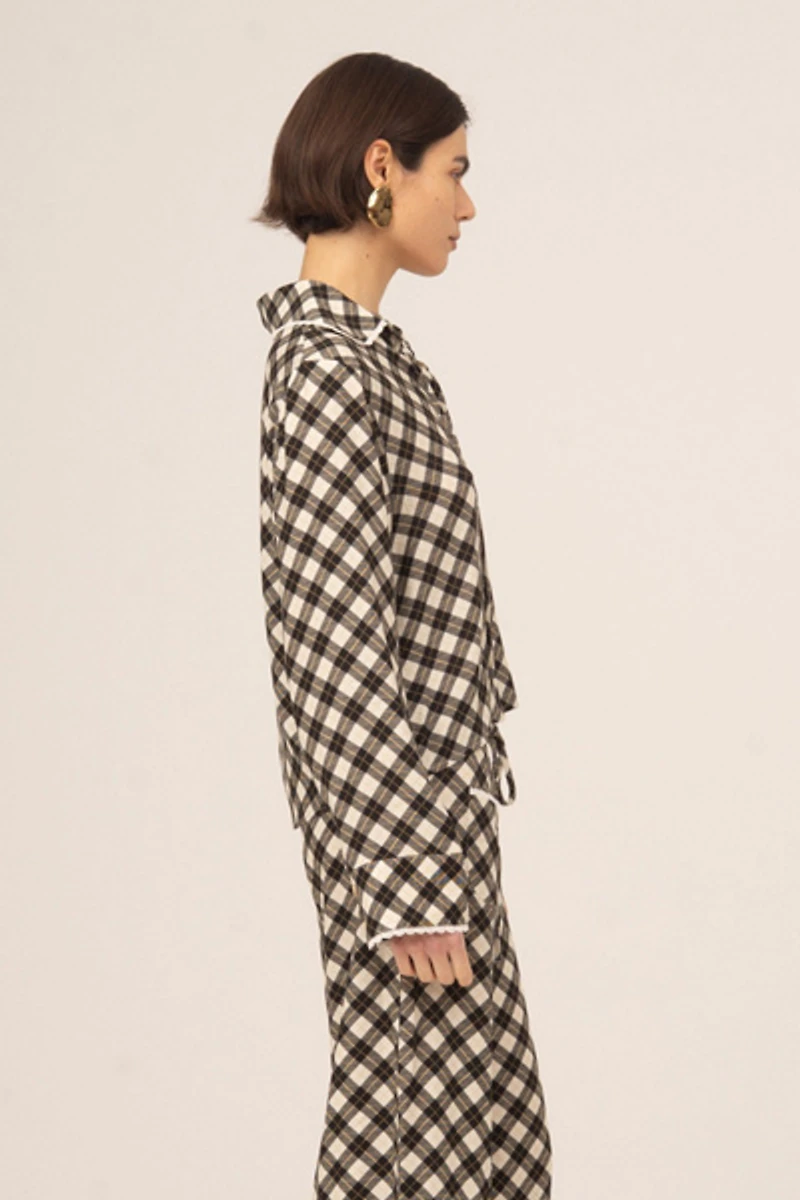 Carmen says Classic Betty Geometric Print Shirt