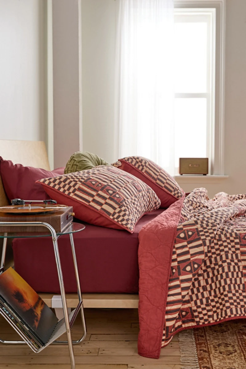 Jungalow Verona Geo Patterned Reversible Quilt Set