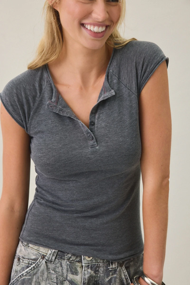 BDG Ivy Raglan Short Sleeve Henley Tee