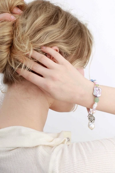 Velvet Luna Irregular Pearl Bracelet