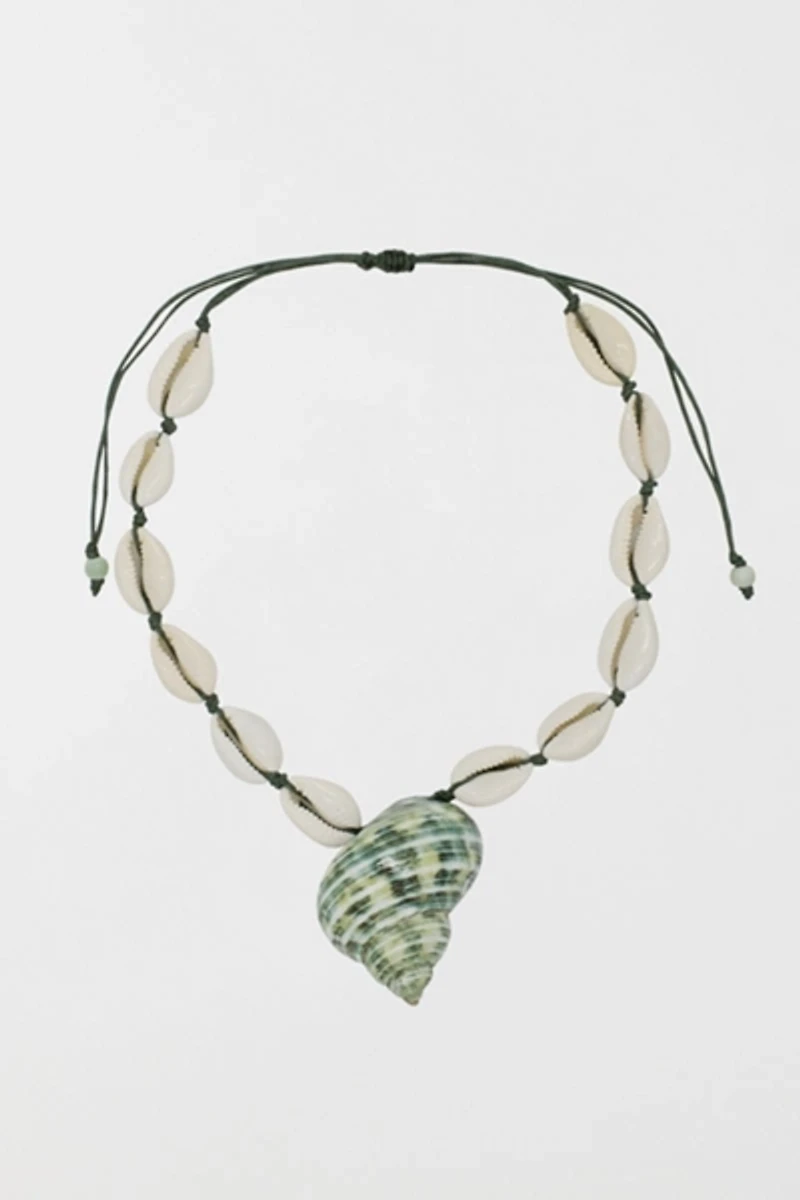 Velvet Luna Cowrie Shell Choker With Seashell Pendant