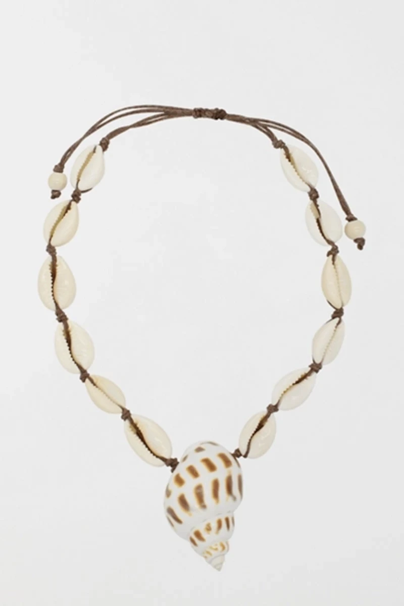 Velvet Luna Cowrie Shell Choker With Seashell Pendant