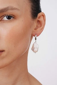 Velvet Luna Irregular Baroque Pearl Earrings
