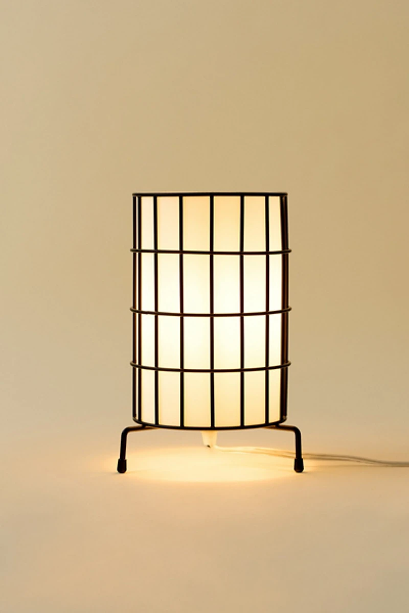 Wren Wire Table Lamp