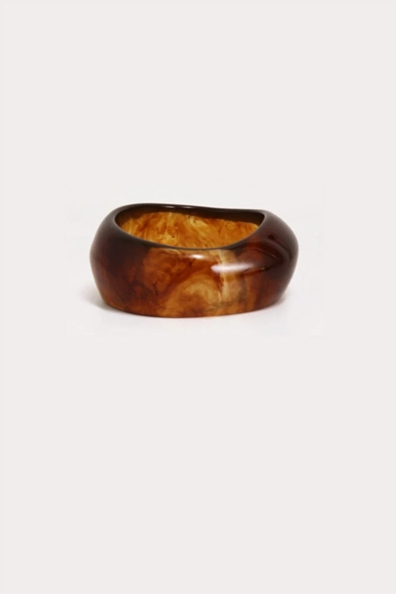 Petit Moments Resin Cuff