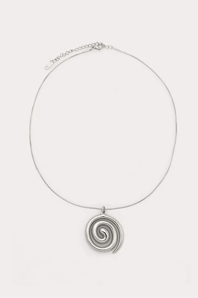 Petit Moments Swirl Chain Necklace