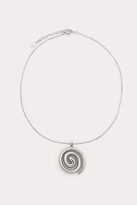 Petit Moments Swirl Chain Necklace