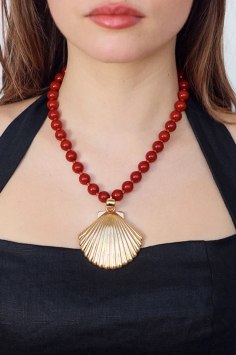 Petit Moments Creek Necklace