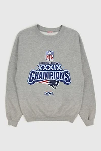Vintage New England Patriots Super Bowl XXXIX Champions Football Crewneck