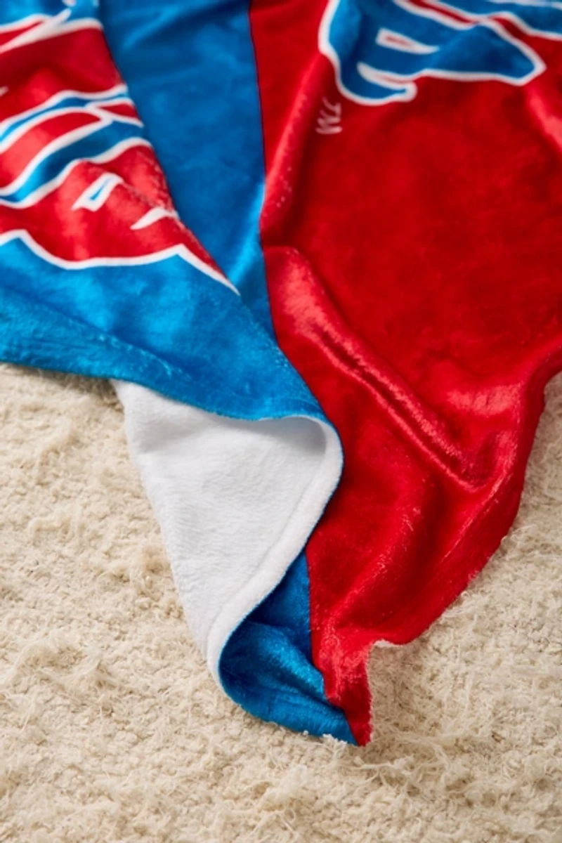 NCAA Halftone Silk-Touch Fleece Throw Blanket