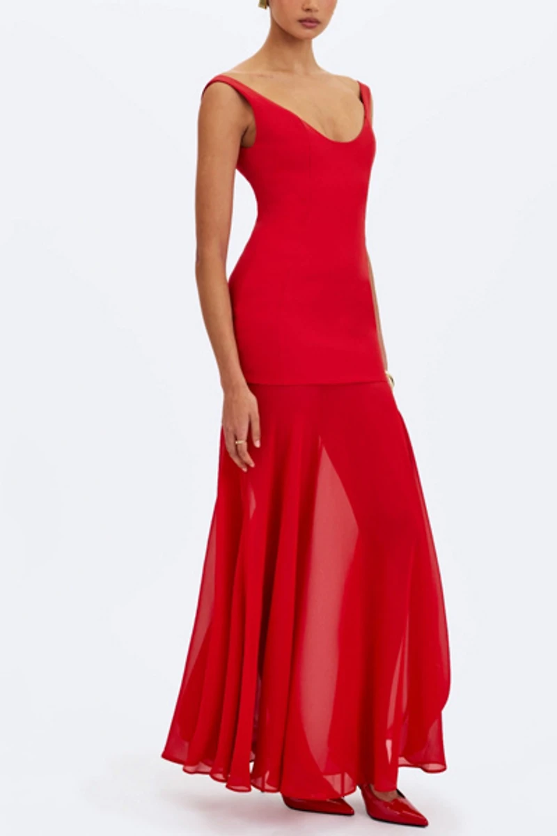 Miss Circle Verona Scoop Neck Flared Maxi Dress