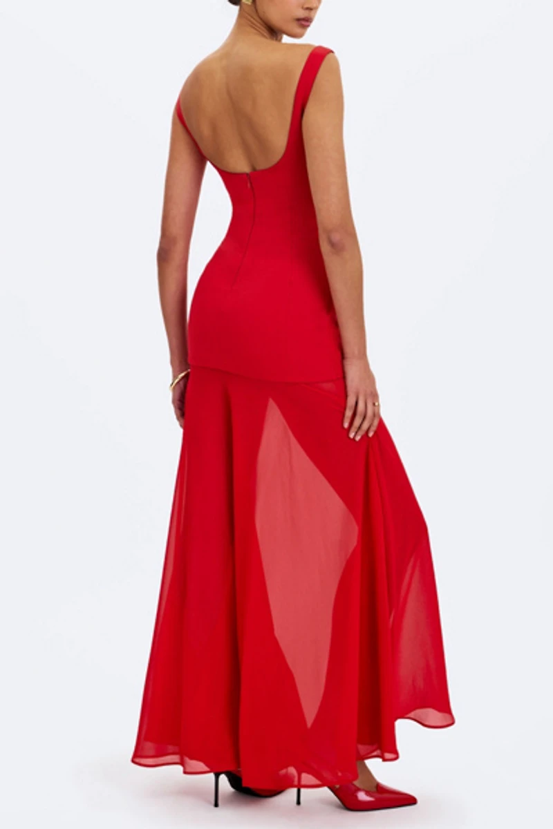 Miss Circle Verona Scoop Neck Flared Maxi Dress