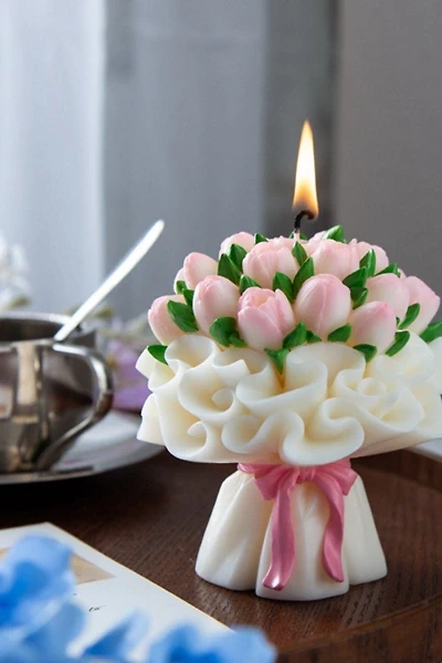 Southlake Gifts Tulip Bouquet Candle