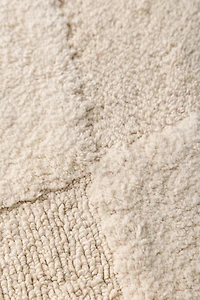 Geo Diamond Looped Tufted Runner Bath Mat