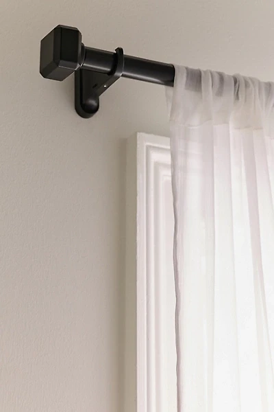 Zade No-Nails Adjustable Curtain Rod
