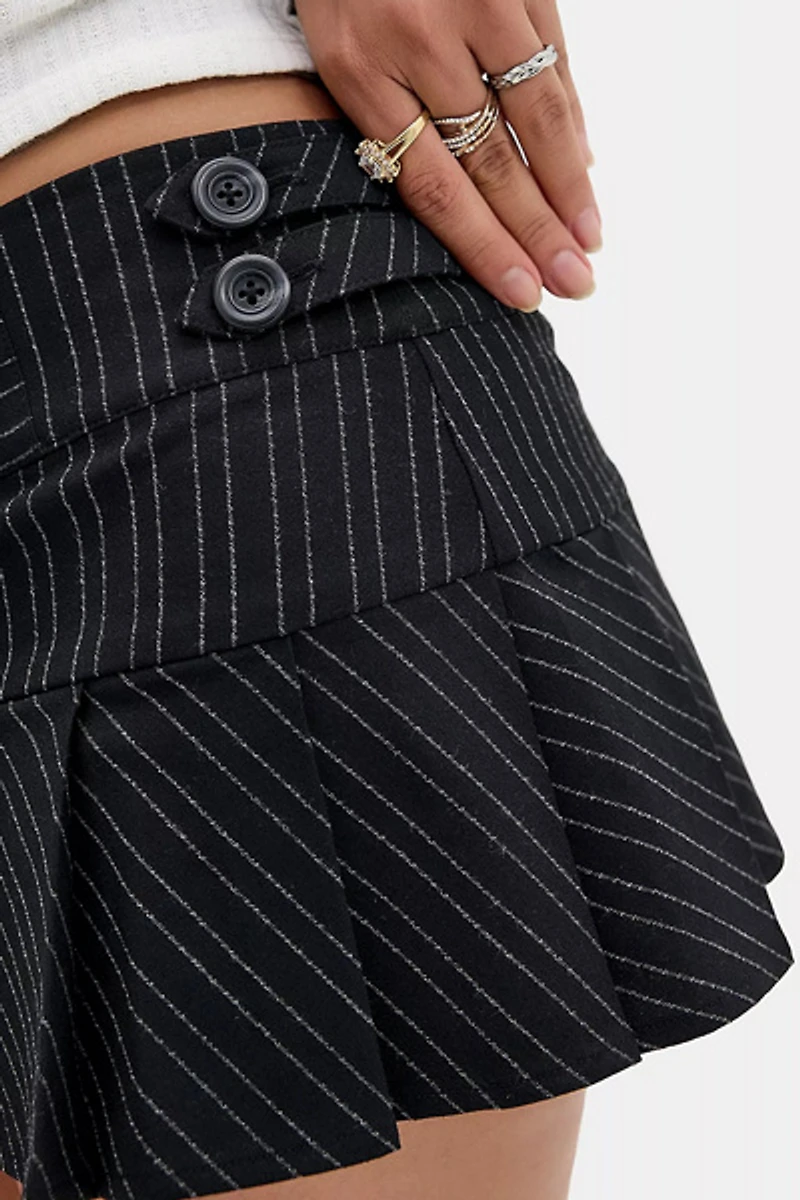 UO Tavi Pinstripe Pleated Mini Skort