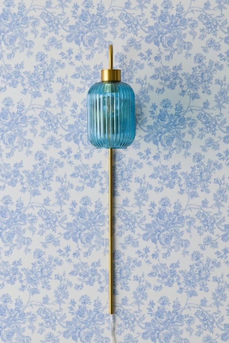 Dara Fluted Glass Sconce