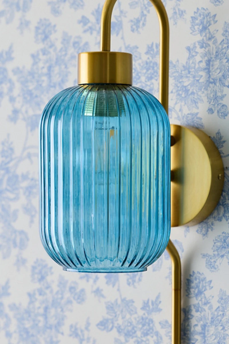 Dara Fluted Glass Sconce