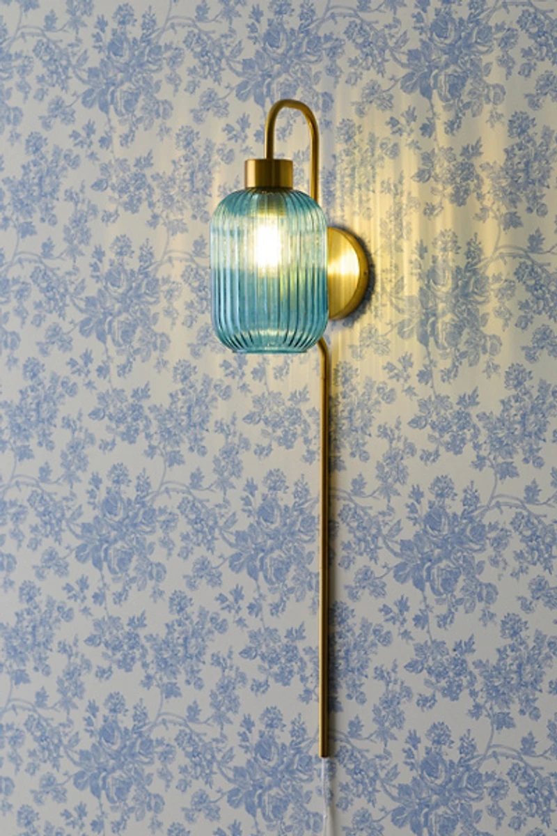 Dara Fluted Glass Sconce