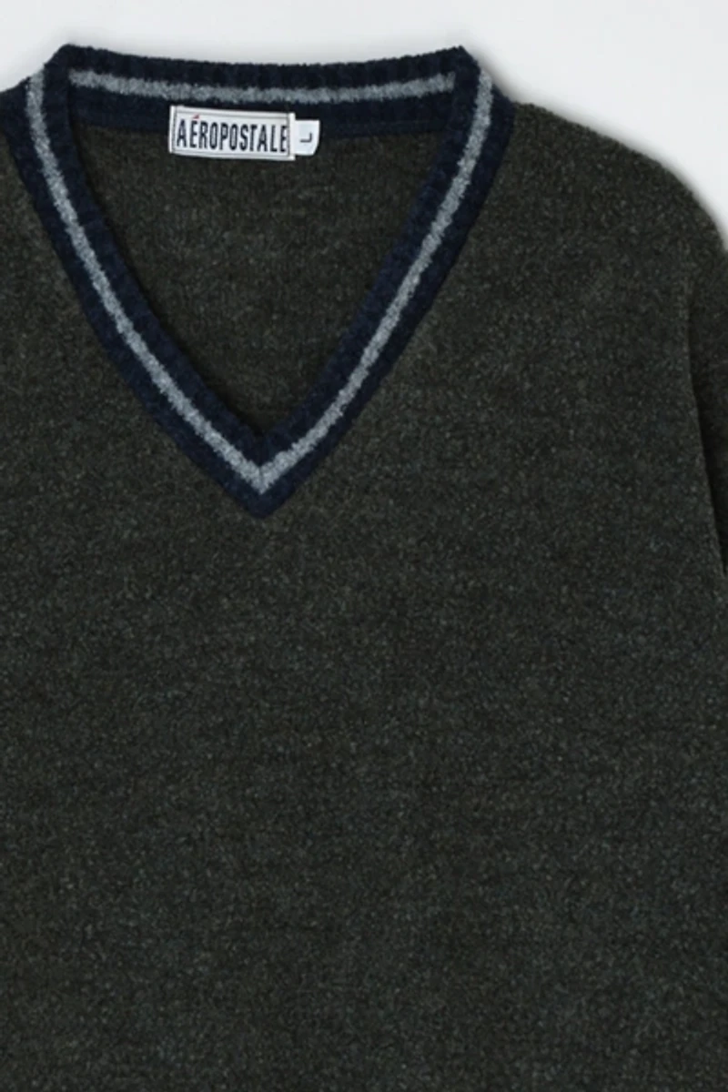 Vintage 90s Dark Green V-Neck Fleece Sweater