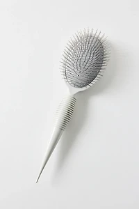 arachne RootRenew™ Hairbrush