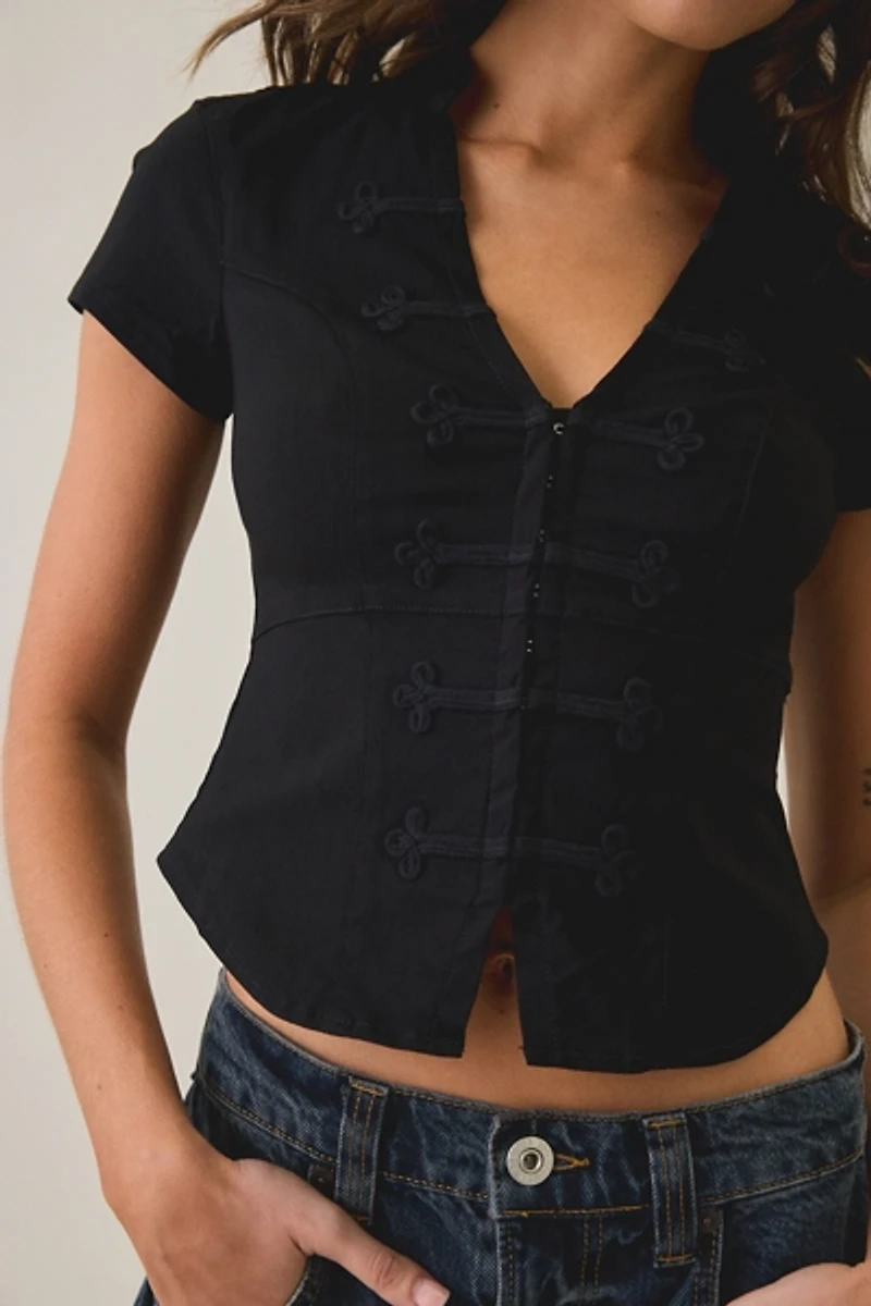 BDG Tori Short Sleeve Frog Button-Down Shirt