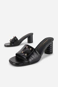 Intentionally Blank Kizmit Mule Heel