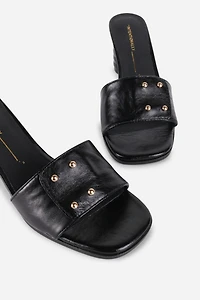 Intentionally Blank Kizmit Mule Heel