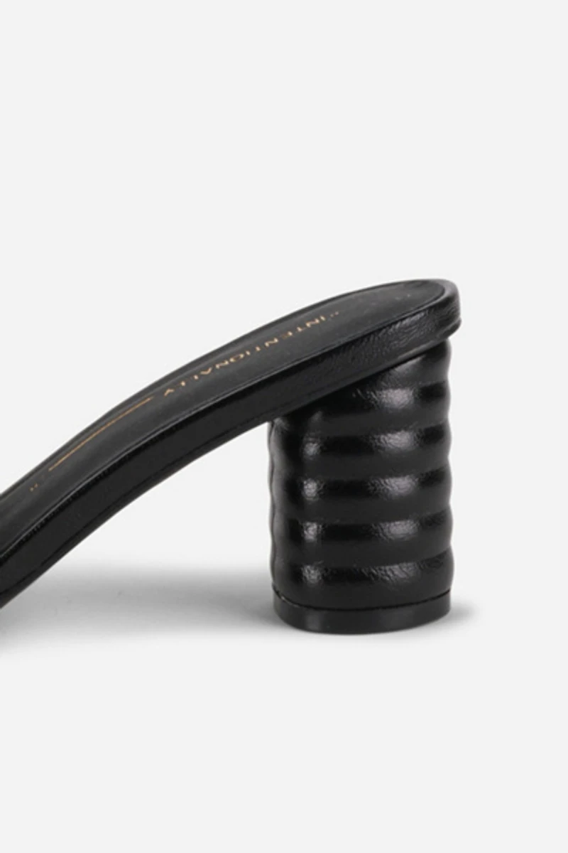 Intentionally Blank Kizmit Mule Heel