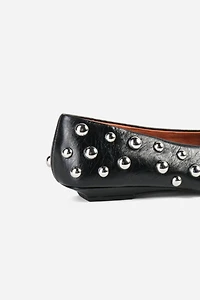 Intentionally Blank Switch Dome Studded Flats