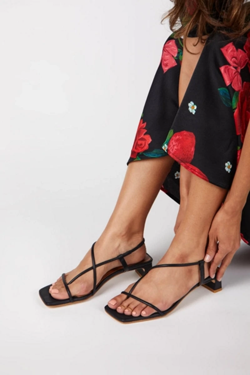 Intentionally Blank Anca Heel