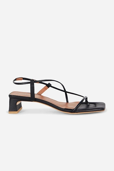 Intentionally Blank Anca Heel