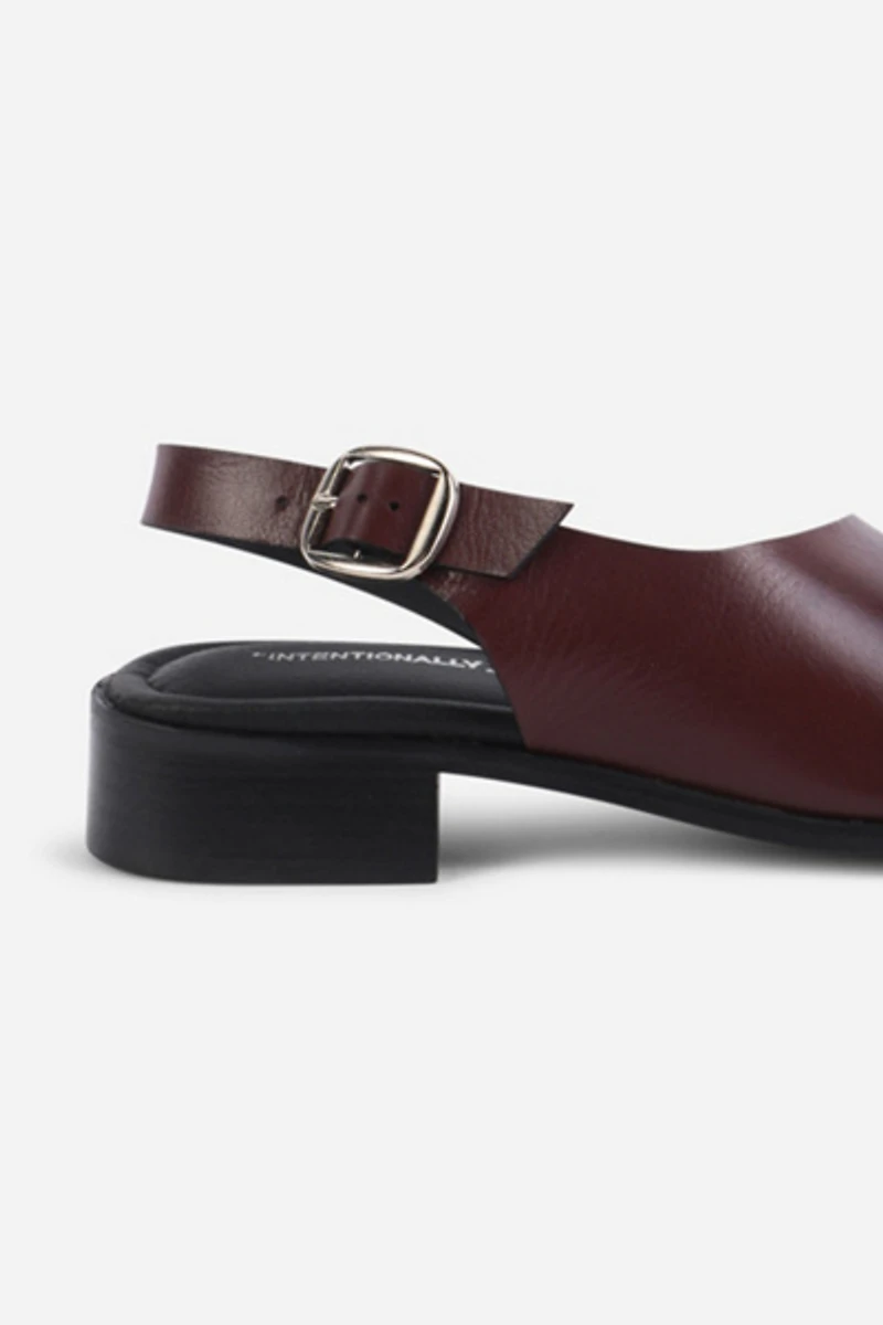 Intentionally Blank Alma Flat Slingback Sandal