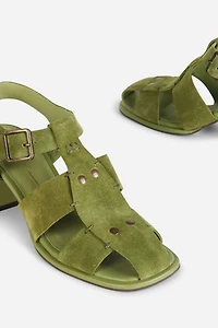 Intentionally Blank Maldova Fisherman Heel