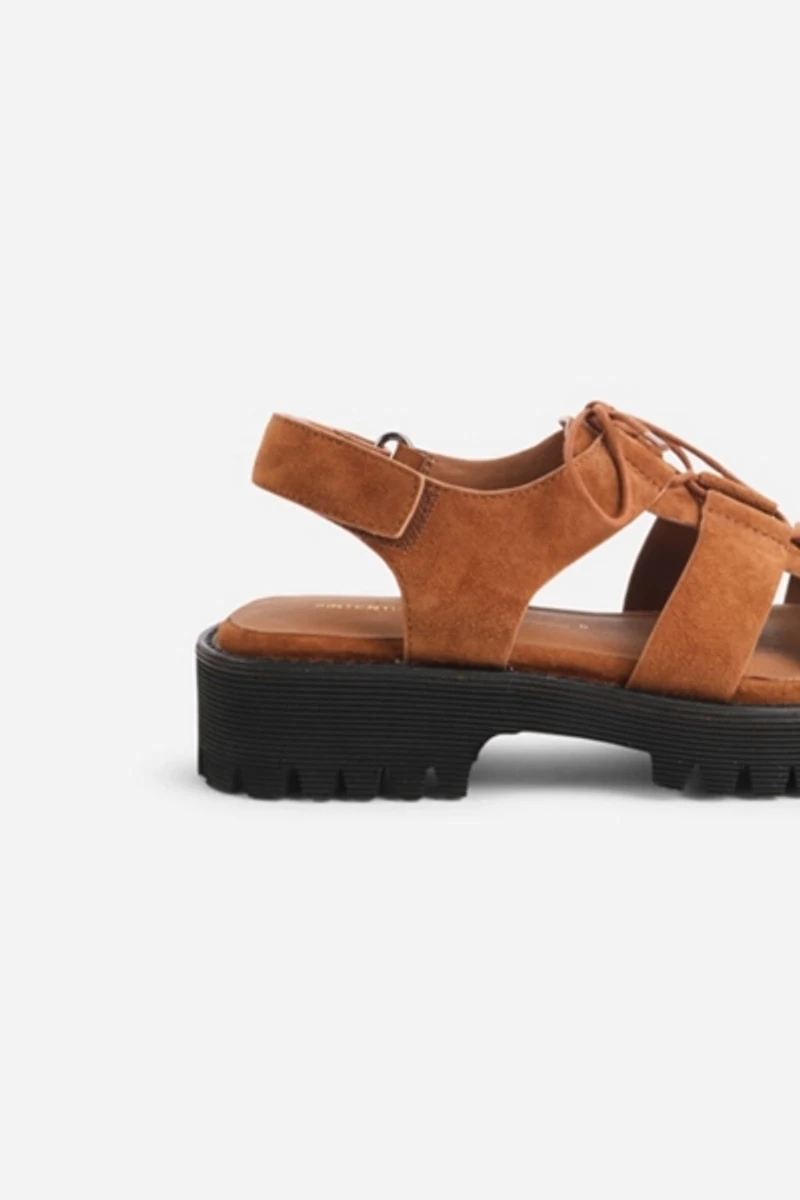 Intentionally Blank Hampton Flat Sandal