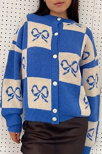 Lisa Says Gah Lauda Cardi