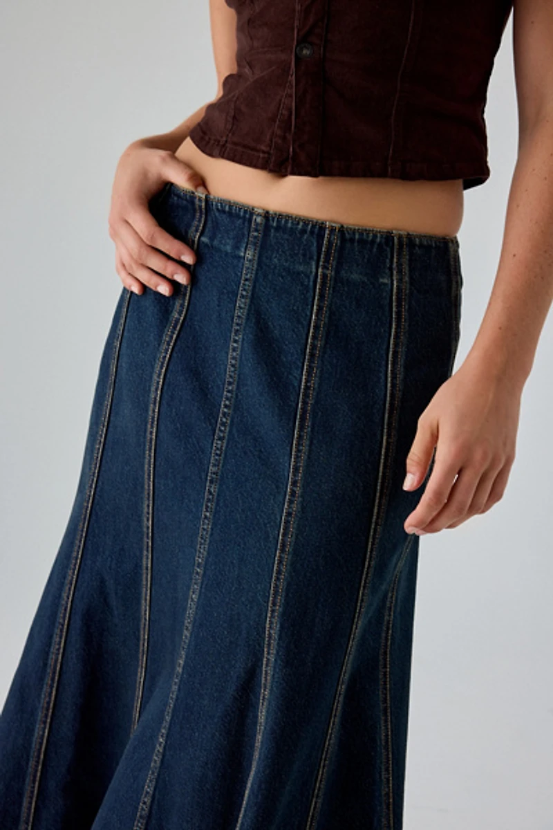 Levi’s® Seamed Flare Denim Maxi Skirt