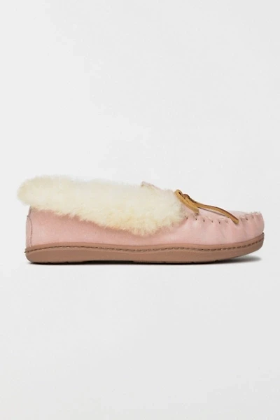Minnetonka Alpine Suede Sheepskin Slippers