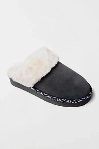 Minnetonka Cerise Scuff Slippers