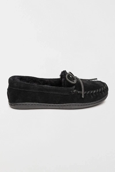 Minnetonka Women's Suede Sheepskin Slippers