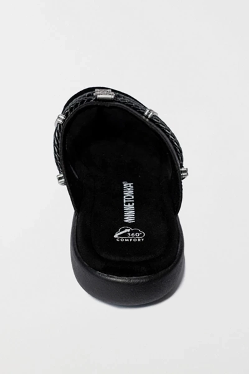 Minnetonka Silverthorne 360 Thong Sandals