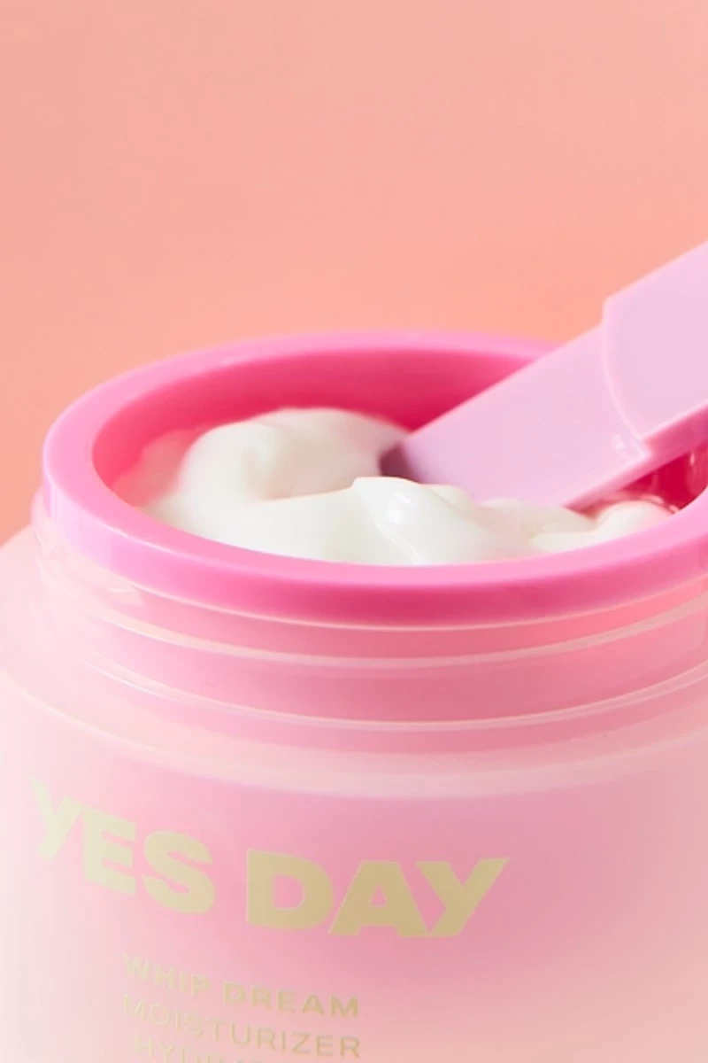 Yes Day Whip Dream Moisturizer