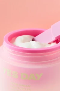 Yes Day Whip Dream Moisturizer