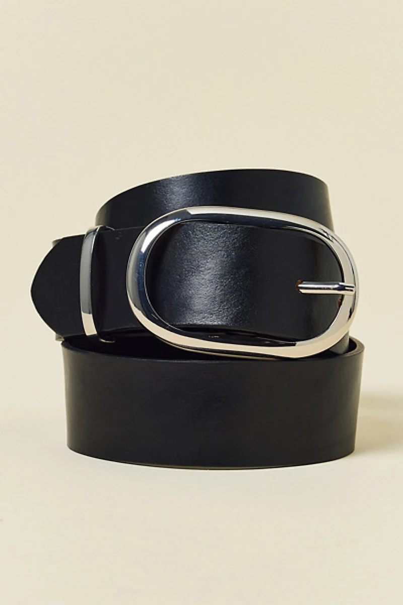 BDG Oval Buckle Wide Leather Belt