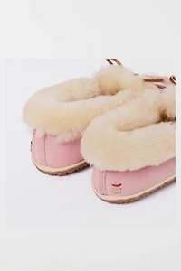 Minnetonka Suede Ultimate Sheepskin Slippers