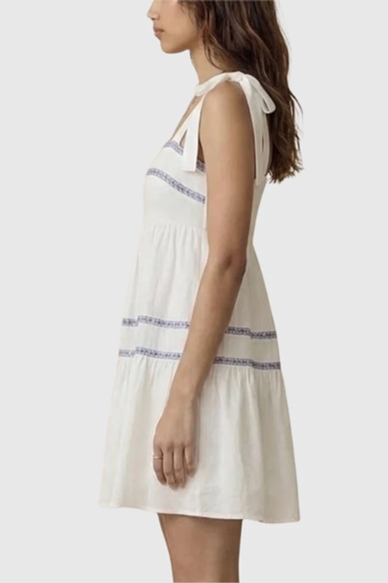 Modenaire Sleeveless Tiered Mini Dress