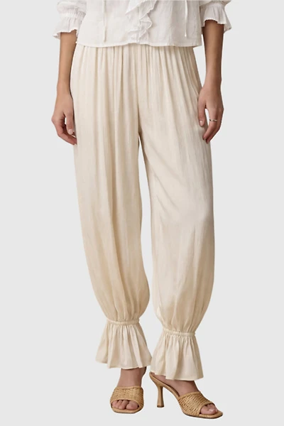 Modenaire Pleated Pull On Pants