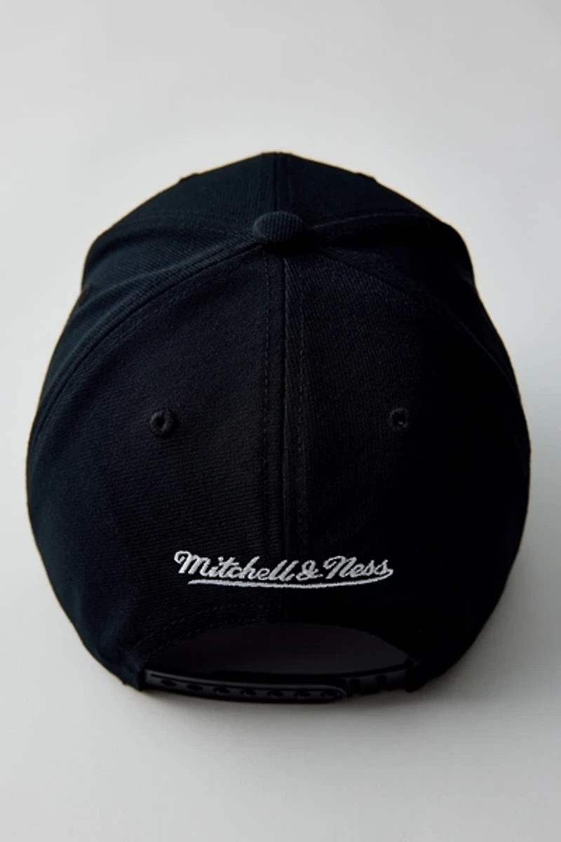 Mitchell & Ness MLB Chicago Cubs Panda Pro Snapback Hat