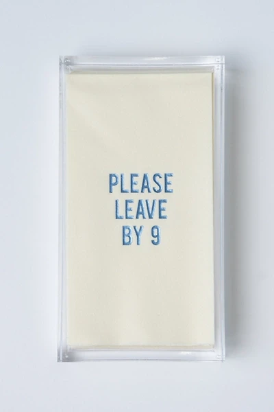 No Reservations Disposable Hand Towel